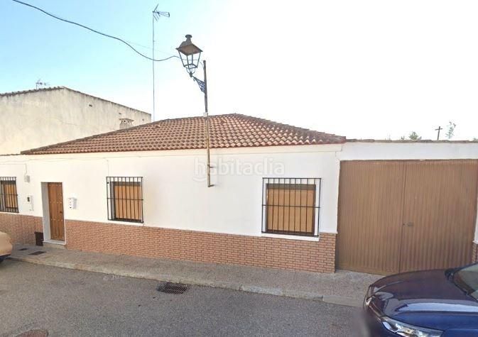 Foto 764f7a15-2ffb-451d-b64d-eed286cb4044. Pis a calle aguilas las 3 a Andújar