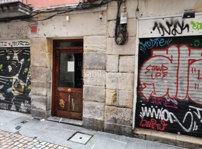 Foto 8adc3cd7-4386-41bd-9865-25e104ec8caf. Local comercial a calle iturribide 34 a Iturralde Bilbao