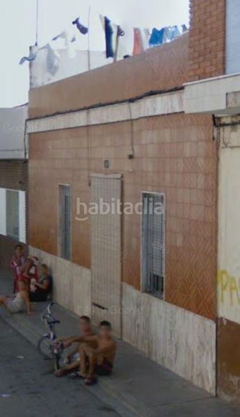 Foto f6b824e6-6e25-4573-a4f8-e39ff6e199ac. Casa aparellada a calle u de maig 8 a Carlet