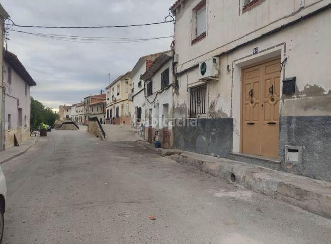 Foto a8363474-9479-4281-8606-90a7680c0cfc. Casa adossada a calle florida 20 a Calasparra