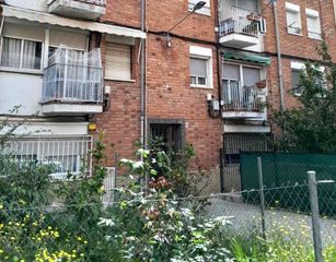 Pis a Carrer sant crispi, de 226. Se vende piso okupa en c sant crispi, de 226 de terrassa