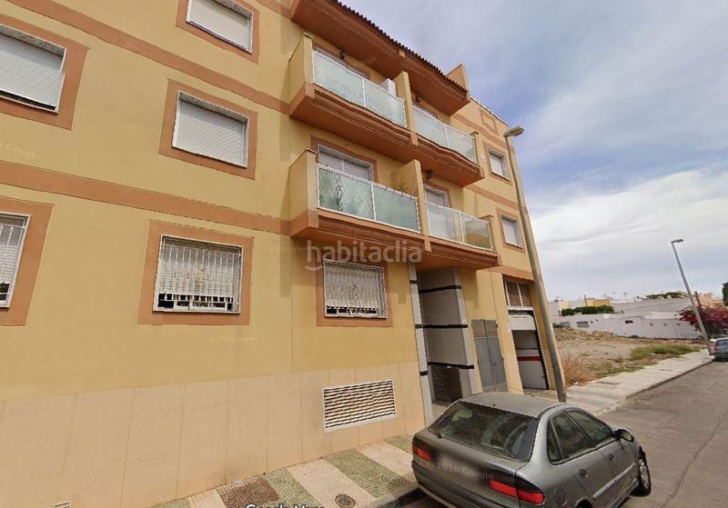 Foto 2bd17ea5-030d-4c2c-ab8e-499b16aa8a3c. Pis a calle islas cies 27 a Las Cabañuelas Vícar