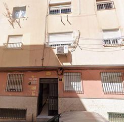 Pis a Calle ruano 1. Se vende inmueble alquilado en almería