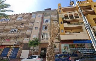 Pis a Avenida avenida de las habaneras 76. Se vende piso okupado en c avenida de las habaneras 76 de torrev