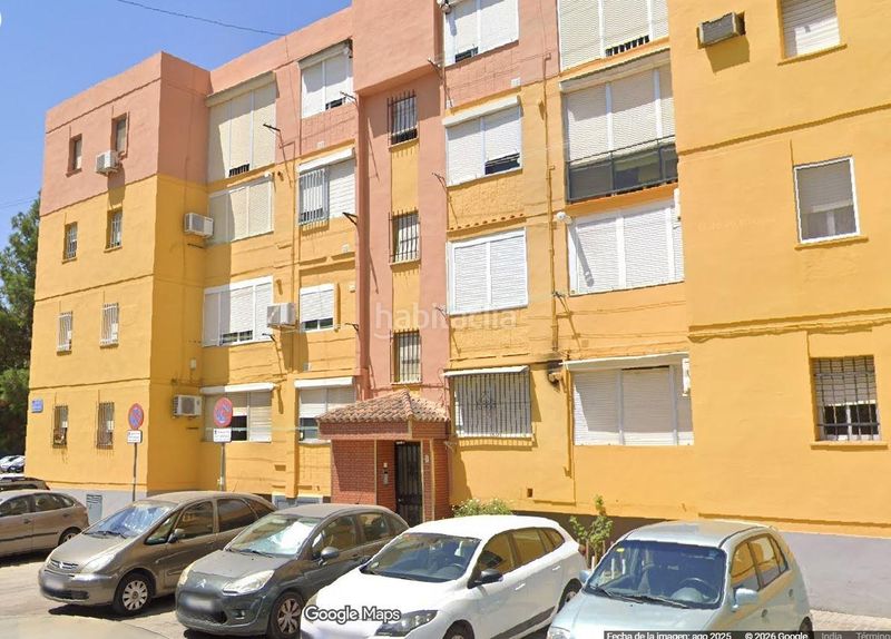Foto cee86b69-d8ab-4e61-a3c0-8a7336c54583. Pis a calle fogoneros 1 a Pino Montano - Consolación Sevilla