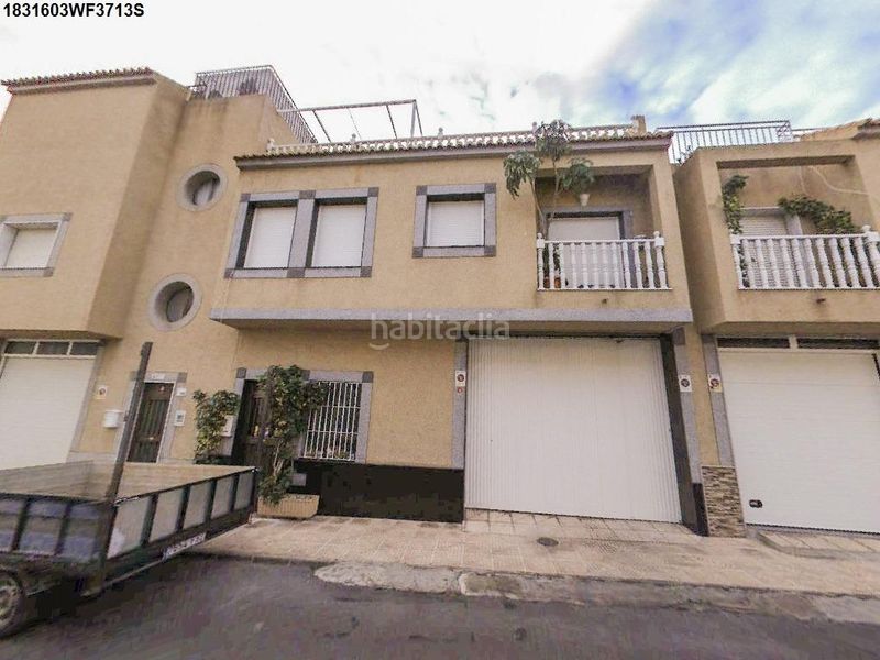 Foto dca211f0-fd94-4b38-99fe-1d051f856625. Casa adossada a calle almeria 104 a puebla de Vícar Vícar
