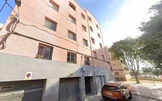 Flat in Carrer roger de flor 2. Se vende inmueble alquilado en sant pere de ribes, barcelona.