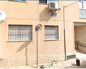 Flat in Calle los urrutias 26(b). Se vende inmueble  garaje alquilado en murcia