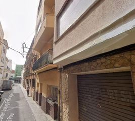 Flat in Calle calle pujos 0012. Se vende piso okupa en calle pujos 12 de hospitalet de llobregat