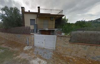 Haus in Mas astarros 48. Se vende casa okupada en mas atarros 48 de castellbell i el vila