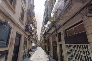 Pis a Calle calle tigre 15. Se vende piso okupa en c calle tigre 15 de barcelona