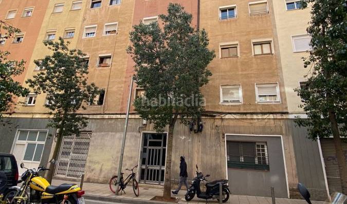 Foto fe290799-ffef-4646-9e9c-729cd6433a61. Apartament a cadi 10 a Turó de la Peira Barcelona