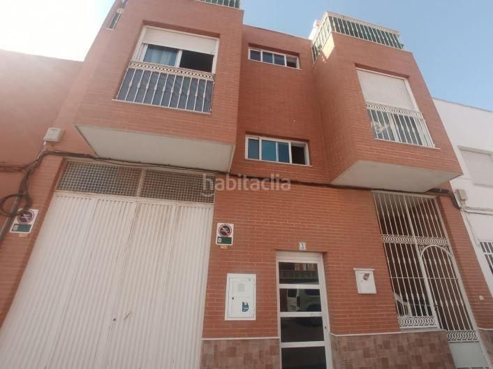Foto 7a639692-c958-40a2-879b-573d2ff77786. Pis a calle viñicas a La Cañada de San Urbano Almería