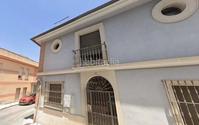 Foto f01f4397-d6ce-4899-acbf-74a1905df62d. Casa adossada a calle vendimia 17 a La Calzada Lucena