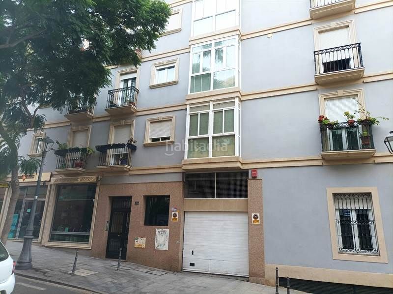 Foto e7d2a361-610d-446a-84f2-adcf21894d3f. Apartamento en real en Centro Almería