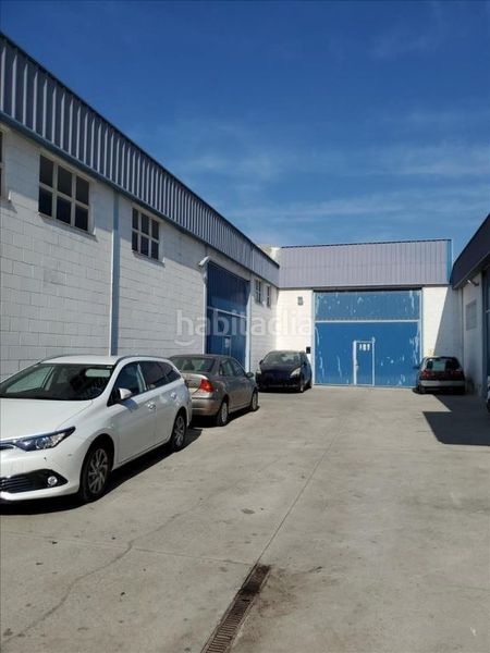 Foto af0a3644-7de5-459b-9643-e374ad01e9da. Nave industrial en Valls