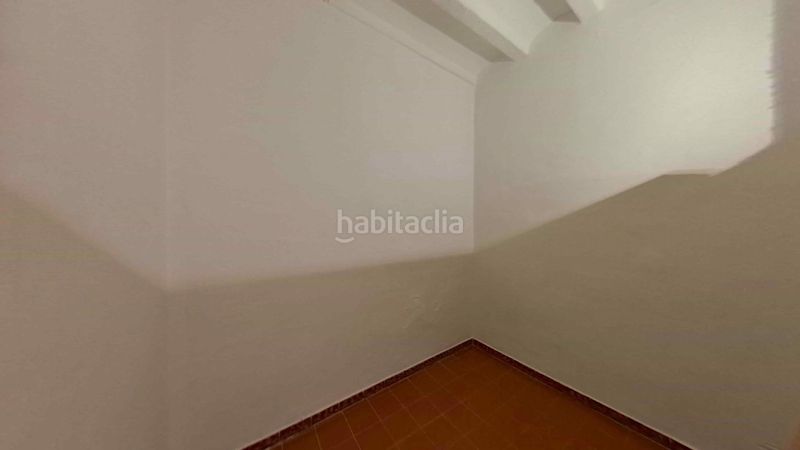 Foto f273bac9-cb3b-4cb8-baee-8431741c7192. Apartament a Raval Barcelona