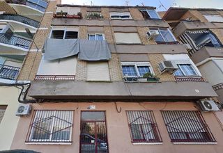 Local Comercial a Calle SANT LLUIS BERTRAN 51
