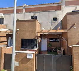 Reihenhaus  Calle cañada de los negreros 13. Se vende casa adosada okupada en c cañada de los negreros 13, ca