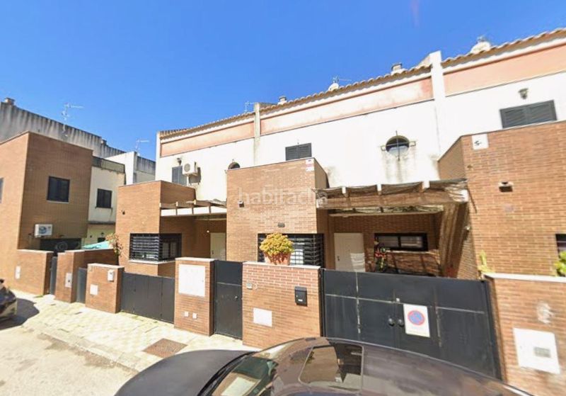 Foto 127ec286-cf63-4b16-98d5-63bb44aa931c. Casa adossada a calle progreso (del) 3 a Castilleja de la Cuesta