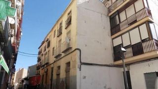 Apartament a Calle martinez molina 30. Se vende piso okupado en calle martinez molina nº 30 jaén jaén