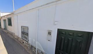 Casa  Ronda de almohara 20. Se vende casa independiente okupa en calle ronda de almohara 20