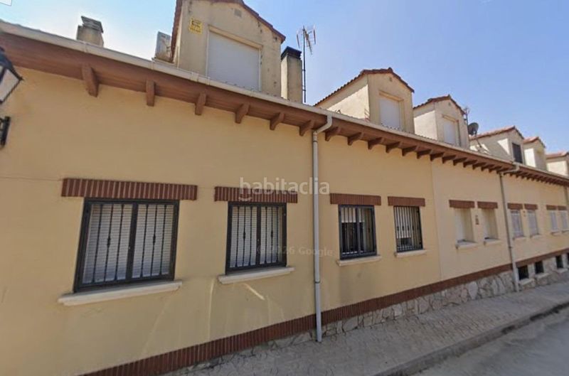 Foto 654a91a3-9d0f-444b-91f5-8ddb10b45f3c. Casa adossada amb aparcament a Sotillo de la Adrada