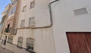 Appartement à Coín. Se vende piso okupado en rúa matías garcía 1 de coín, málaga.
