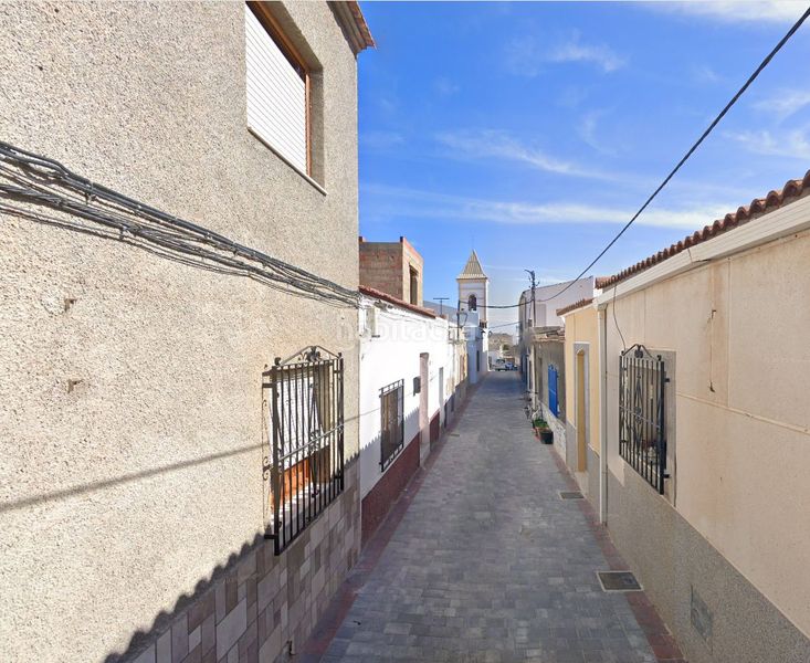 Foto f9df4b2a-c8ff-4012-b7ce-859216cb10d6. Casa adossada a calle cervantes 7 000 7 a Gallardos (Los)