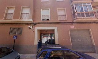 Pis  Mno jose larra 1. Se vende piso okupado en calle mariano jose larra nº 1 cehegín m