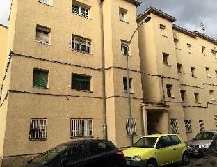 Apartament  Cl font de la barona 4. Inmueble okupado a la venta en calle font de la barona esparragu