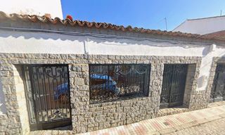 Semi detached house in Calle nueva 10 12. Se vende casa okupada en calle nueva 10 nº 12 fuente la lancha c