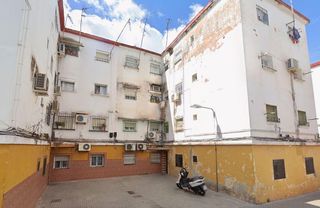 Pis  Calle candelas 11. Se vende piso okupado en c candelas 11 sevilla sevilla