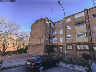 Etagenwohnung  Calle marineros 3. Se vende piso okupado en calle marineros nº 3 madrid madrid
