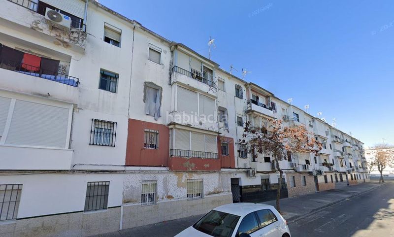 Foto 315ca353-f405-4378-b15e-f943f0ec512c. Pis a calle pino 24 a Torreblanca Sevilla
