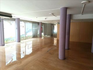 Local Comercial a Calle alfonso iv setenta-y-tres-y-setenta-y-cinco