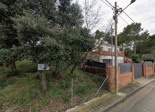 Chalet à Carme. Se vende chalet okupado en calle puig i cadafalch 1509 en la tor