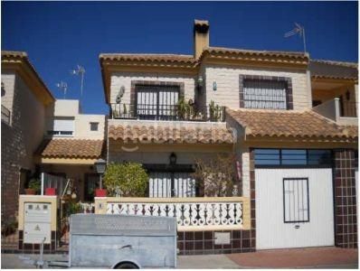 Foto 7b1922c0-e845-4ea7-b760-ea75b56c57a7. Casa adossada a reina sofía 6 a Sucina Murcia