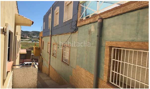 Foto 6496c347-0f78-41d3-bcf0-1bdc11ea761c. Casa adossada a Santa Lucía Cartagena
