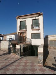 Casa a schiera  Andalucia 85. Se vende casa adosada okupada en avenida avenida andalucía 85 al