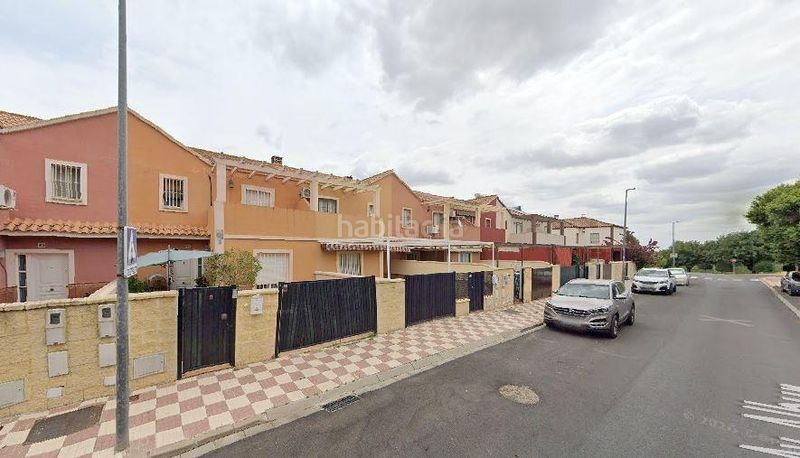 Foto 0ddcd04e-37cb-4aad-842c-9fa3494b097e. Pis a avenida avenida albur 17 a Alcalá del Río