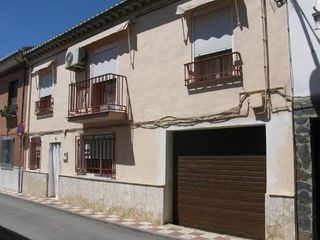 Maison jumelée  Argentina 14. Se vende casa adosada okupada en calle calle argentina 14 santa