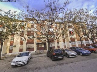 Pis  Luis ortiz muñoz 2 108. Se vende piso okupado en calle luis ortiz muñoz 2 108 sevilla, s