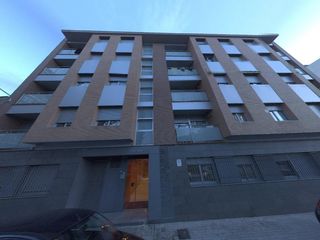Appartement à Carrer sant ramon de penyafort 59. Se vende piso okupado en calle calle cl sant ramon de penyafort
