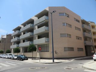 Pis  Blasco ibañez 13. Se vende piso residencial okupado en calle blasco ibañez 12 peñí
