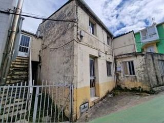 Etagenwohnung  Burela de cabo 7. Se vende piso okupado en calle burela de cabo 7 burela, lugo.