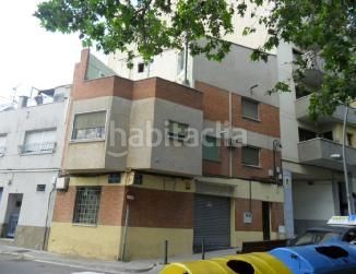 Foto d6498f99-763d-4894-9724-122ffd5158ba. Casa adossada a vint-i-dos de juliol 75 a Ca n'Aurell Terrassa