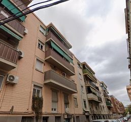 Etagenwohnung in Calle emerito maestre 22. Se vende piso okupa en c emerito maestre 22 de elda alicante