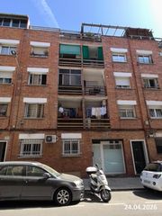 Appartement  Verge de montserrat 8. Se vende piso okupado en verge de montserrat 8 ripollet, barcelo