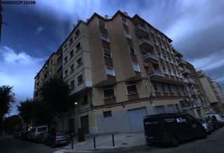 Flat in Teide 46. Se vende piso okupado en teide 46 hospitalet de llobregat l, bar